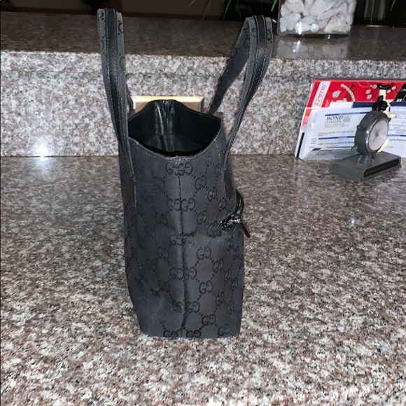 Authentic Gucci small tote bag - Picture 2 of 7